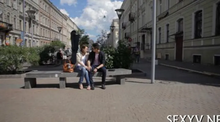 Русский парень развел молодую соску