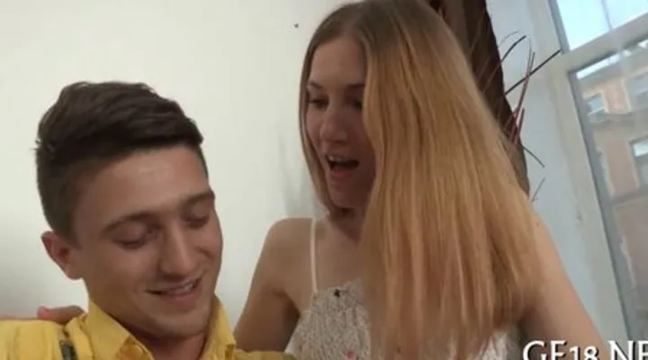 Заплатил парню за секс с его девушкой