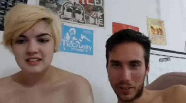 Записи приватов с эротического видео чата