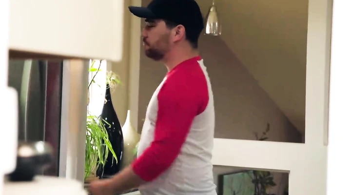 Поиграй в бейсбол моим членом